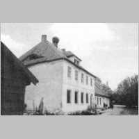 112-1011 Die Schule in Weidlacken 1994 von der Dorfseite.jpg